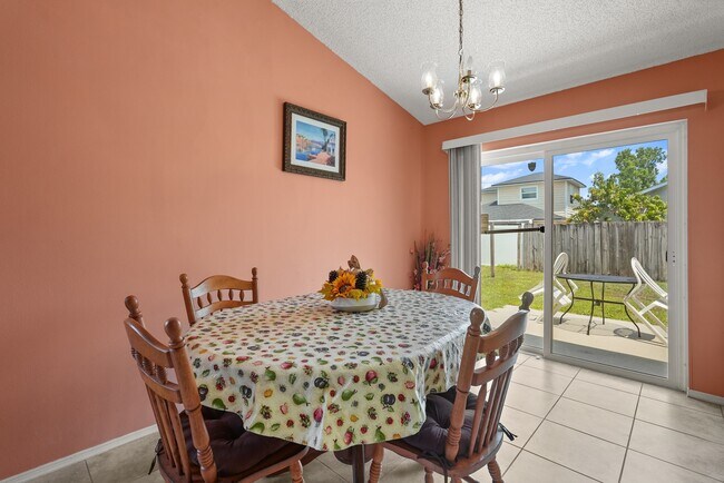 Building Photo - 11891 Atlin Dr