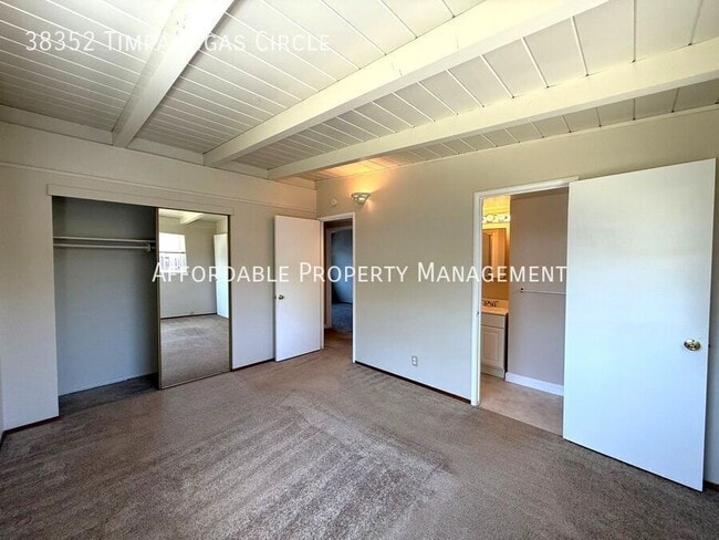 Building Photo - 38352 Timpanogas Cir