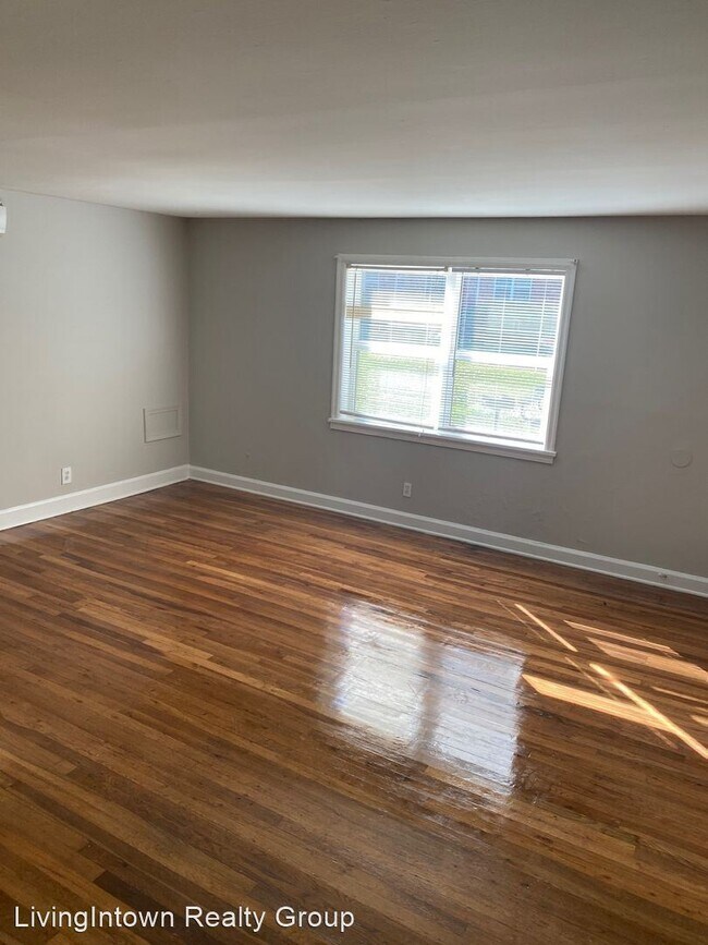 Building Photo - 1 br, 1 bath Apartment - 589-603 Seminole ...