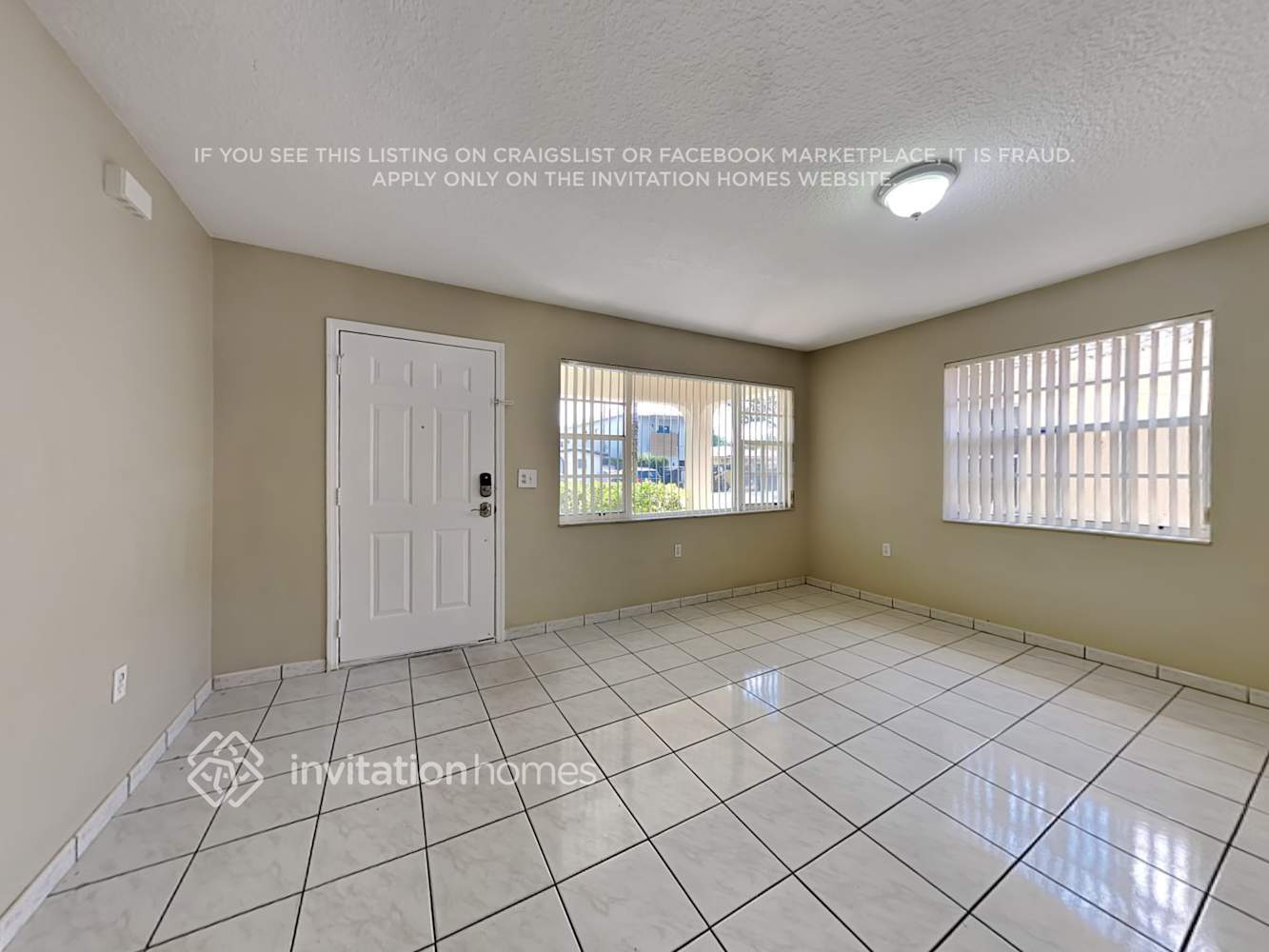 Building Photo - 2016 SW 58th Ct