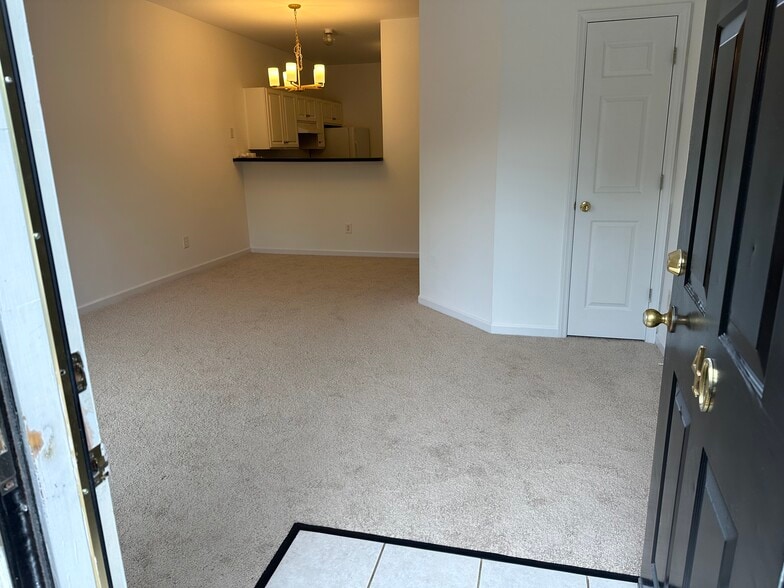 Primary Photo - 40 Belhaven Dr