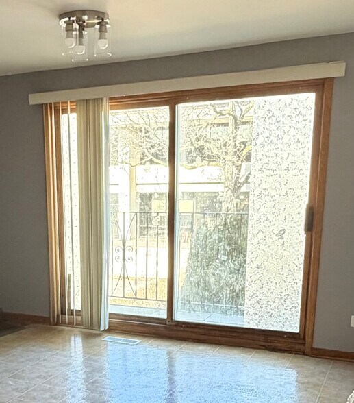 Patio - 5030 Carol St