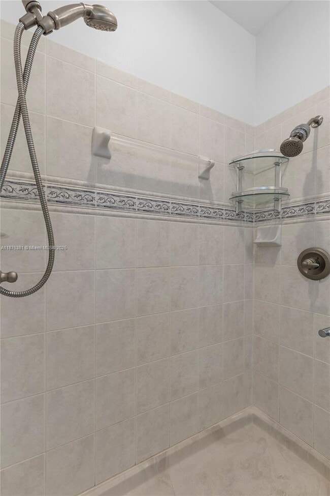 Building Photo - 1559 Passion Vine Cir