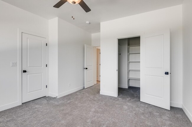 Building Photo - Views - Views - Views!! 4 Bedroom Modern Townhome