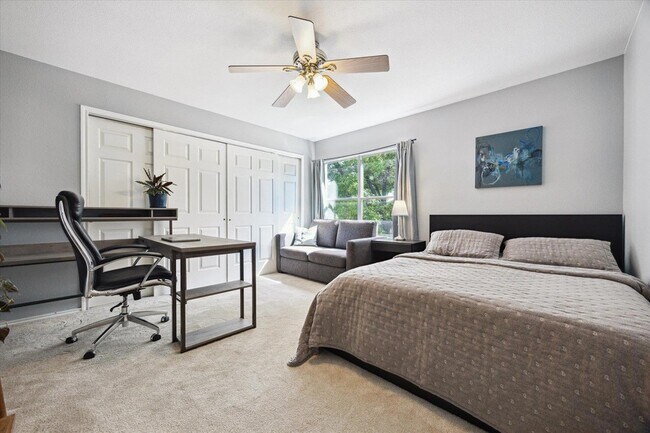 Building Photo - 1116 Collinwood W Dr