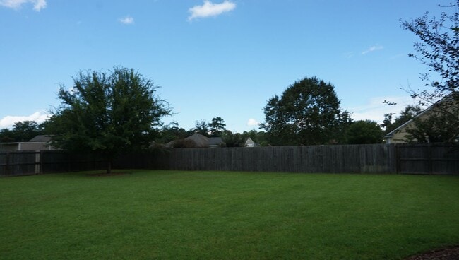 Building Photo - Beautiful home in Cotton Wood S/D