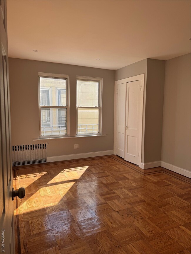 Building Photo - 4229 Grace Ave