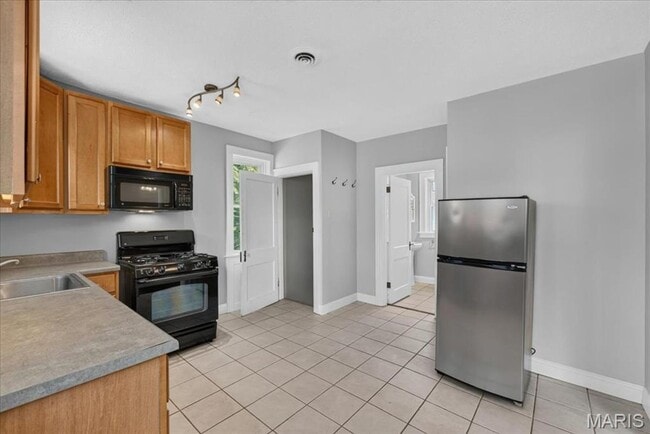 Building Photo - Cute Tower Grove South Home
