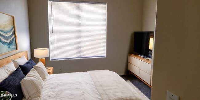 Building Photo - 1181 6th St