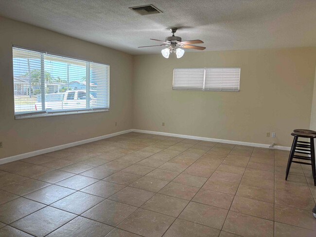 Building Photo - 202 Punta Alta Ct