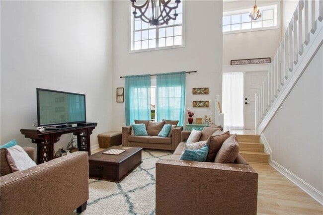 Building Photo - 6885 Barnwell Dr