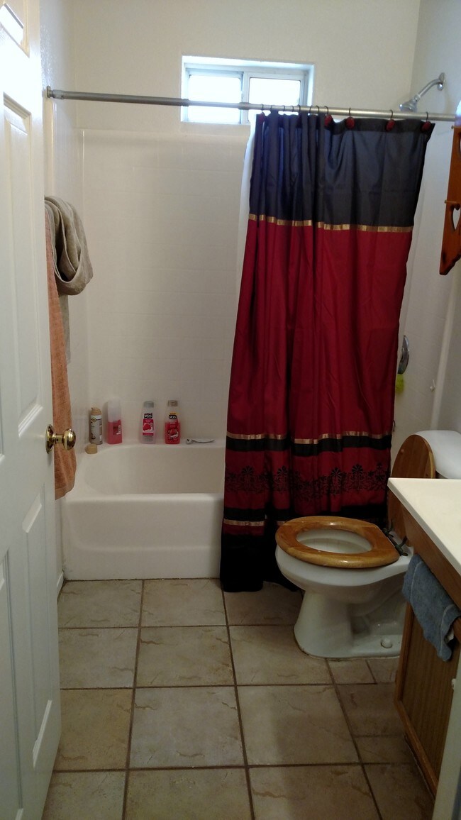 Building Photo - 10824 S Ave Primavera