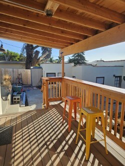 Building Photo - 266 W Branch St