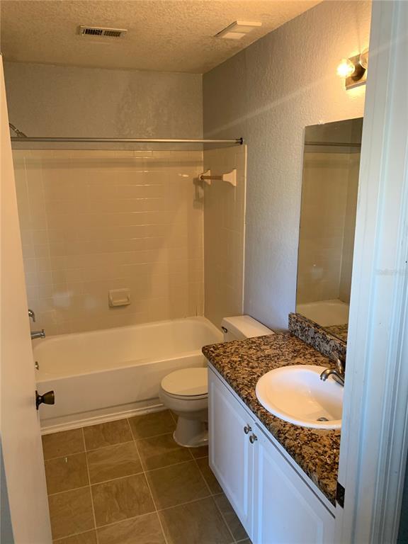 Building Photo - 2550 N Alafaya Trail