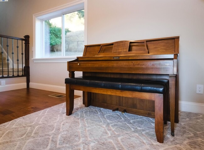 Building Photo - 5700 Alhambra Valley Rd