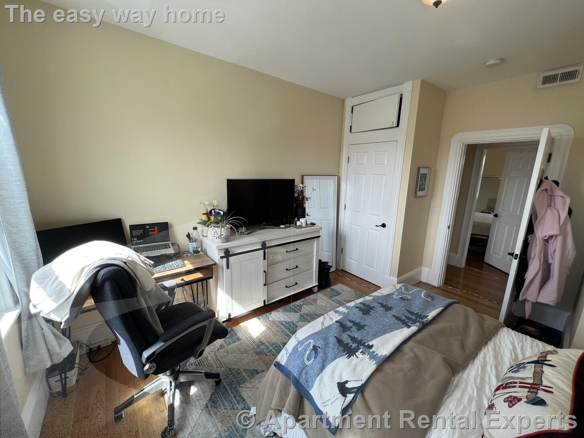 Building Photo - 48-50 Lowell St Unit #2