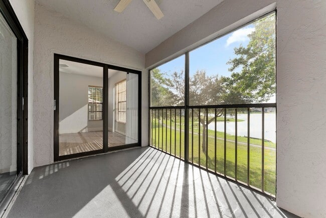 Building Photo - 2900 Olivewood Terrace