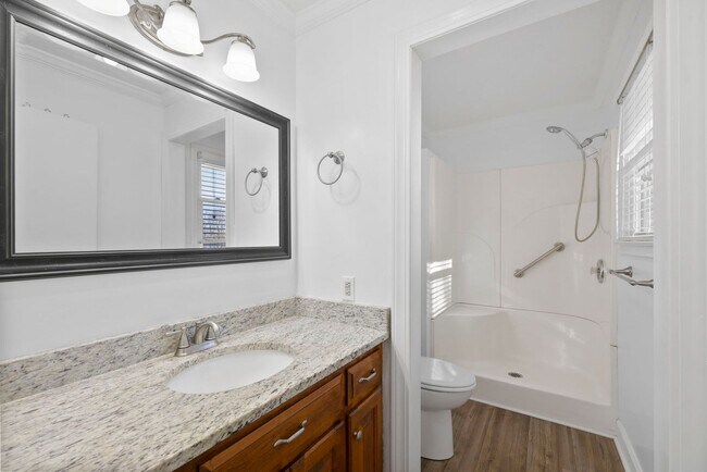 Building Photo - Welcome to this Comfortable, Charming & Outdoor Living, Single-Level Home