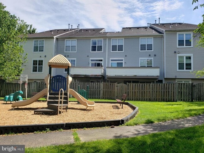 Building Photo - 18022 Royal Bonnet Cir