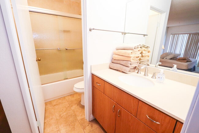 Building Photo - 77845 California Dr