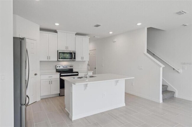 Building Photo - 16403 Bird of Paradise Ave