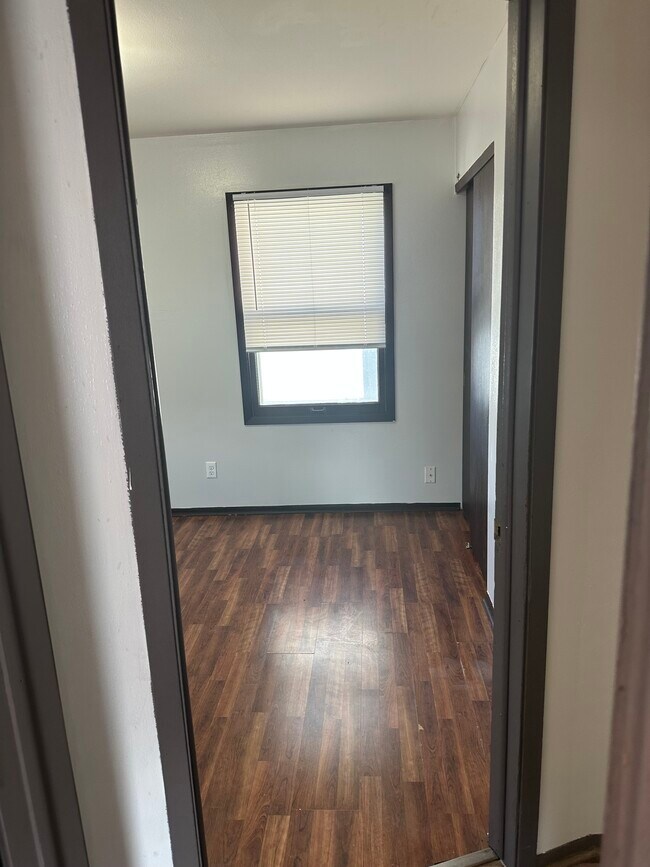 Building Photo - 1961 S 57th St