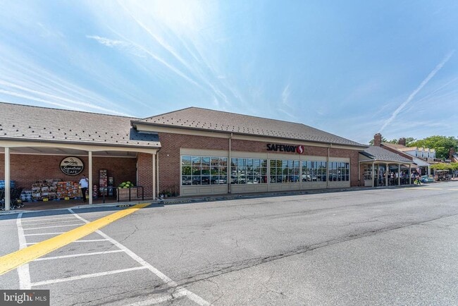 Building Photo - 10108 Donegal Ct