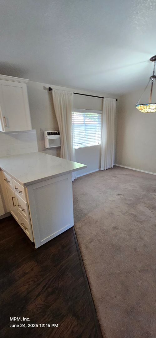 Building Photo - Large 3 bedroom home in the country