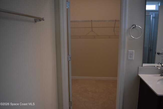 Building Photo - 5039 Sunnytime St
