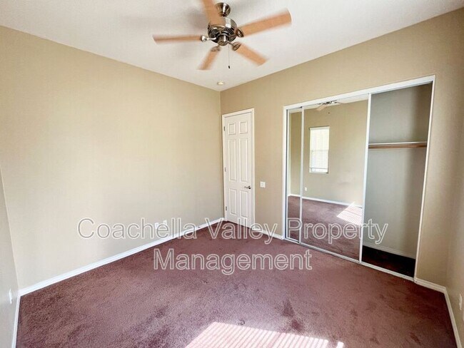 Building Photo - 43341 Parkway Esplanade W