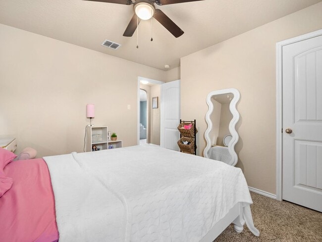 Building Photo - 15223 Cinnamon Teal