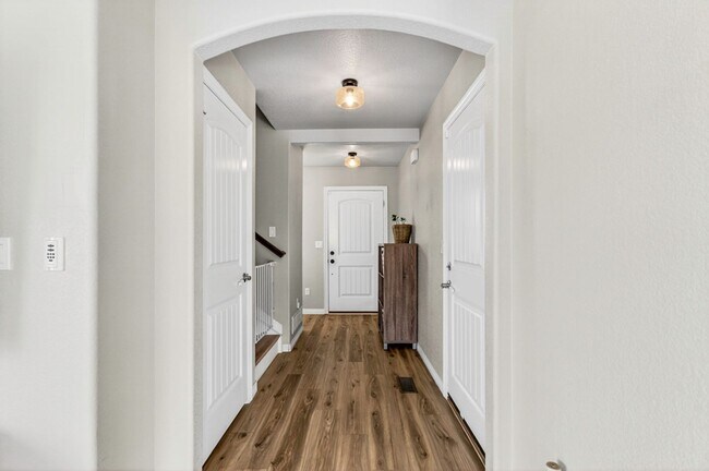 Building Photo - 6275 Wild Turkey Dr