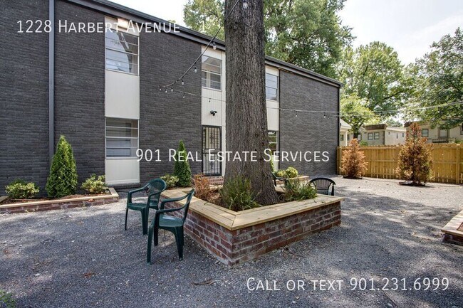 Building Photo - 1228 Harbert Ave