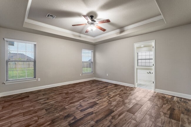 Building Photo - 2091 Eagle Dr