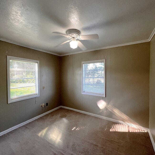 Building Photo - 3401 LA-121