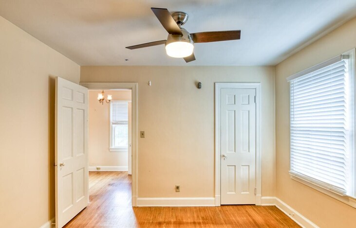 Building Photo - 2418 Manchester Rd