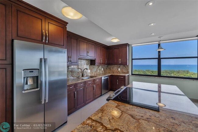 Building Photo - 936 Intracoastal Dr