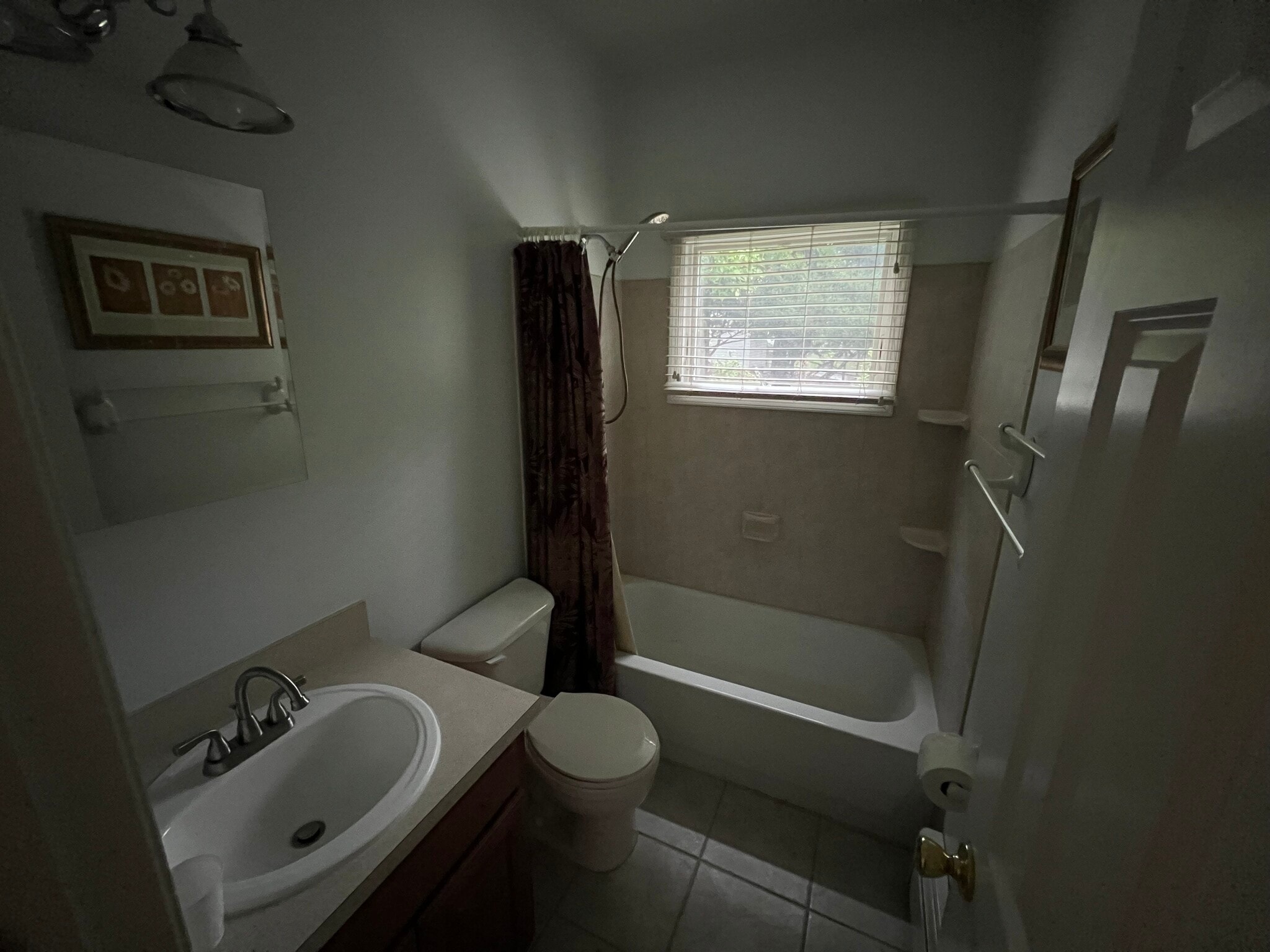 Full bath - 590 Landing Ave