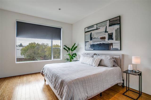 Building Photo - 4401 Roseland Ave