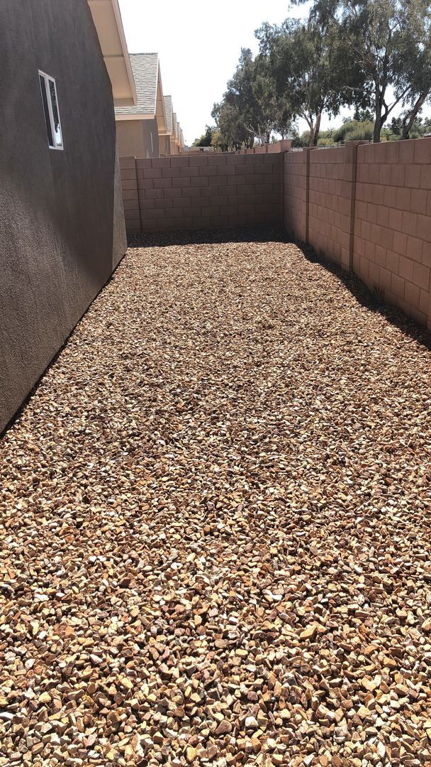 Building Photo - 2494 S Clovis Place-