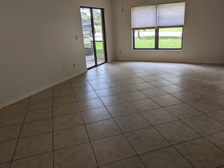 Living Room - 6533 SE Federal Hwy