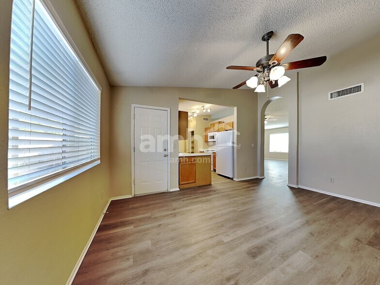 Building Photo - 2306 N 88th Ave