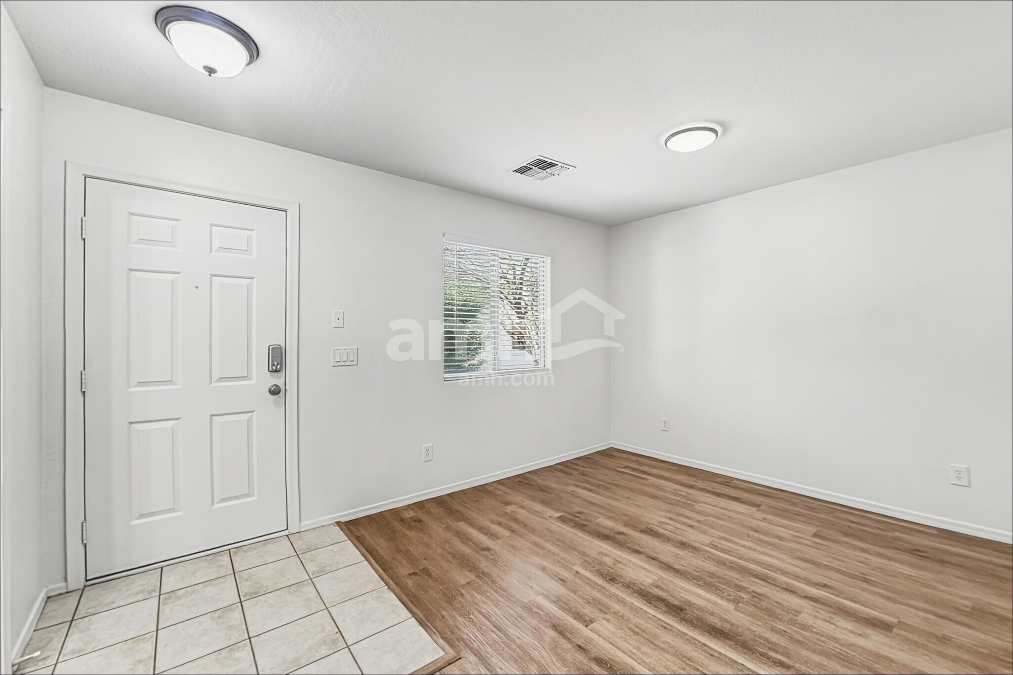 Building Photo - 2365 E Meadow Lark Way