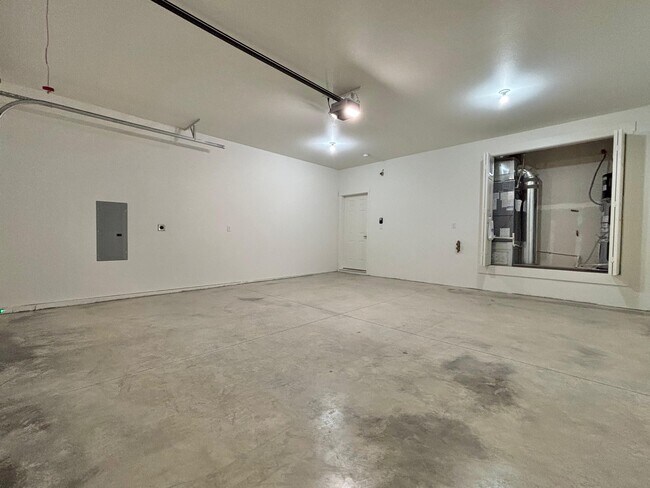 Building Photo - 13301 E Alki Ave