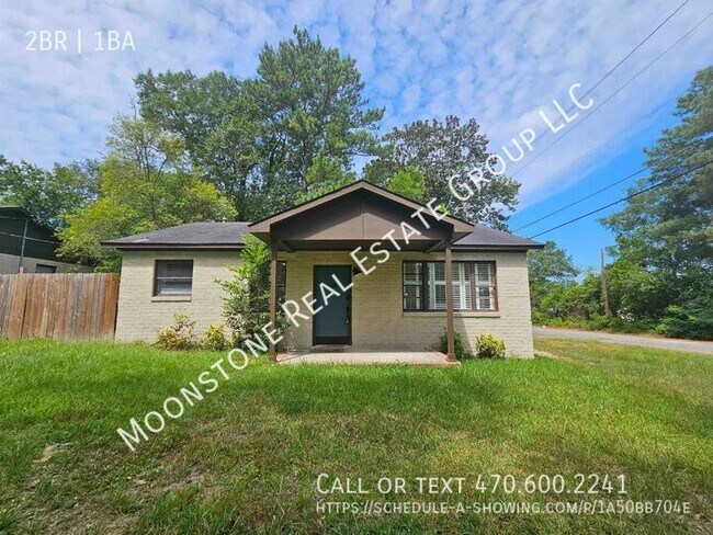 Building Photo - 370 Tiny Pl