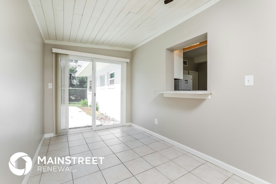 Primary Photo - 6136 Bolling Dr