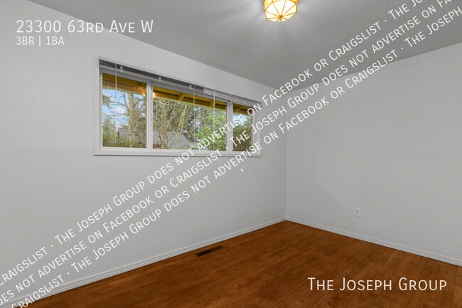 Building Photo - 23300 63rd Ave W