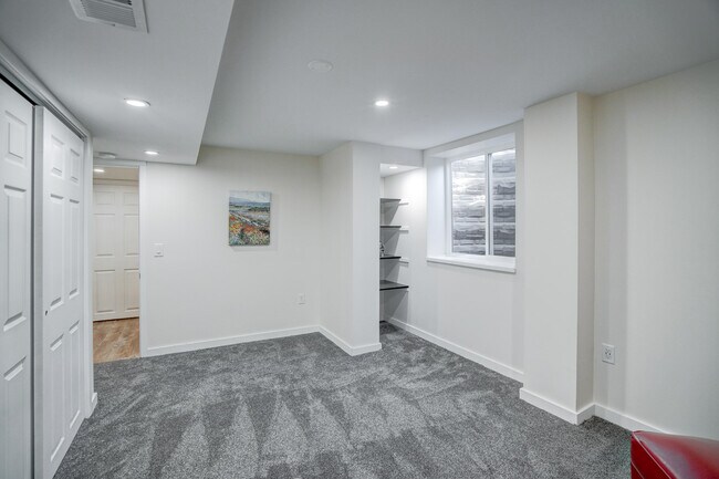 Building Photo - 4686 Capitol View Rd