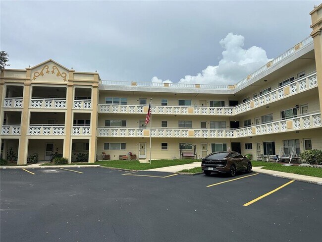 Building Photo - 2285 Israeli Dr