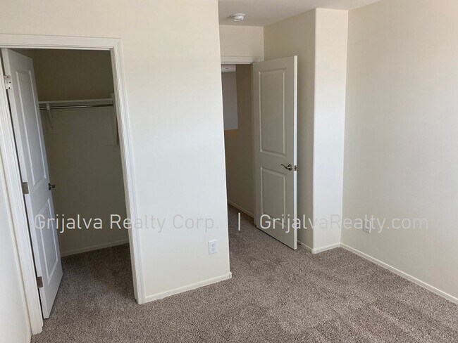 Building Photo - 4 Bed, 3 Bath House + Den + Loft in Gladden Farms * MOVE-IN SPECIAL* (Moore Rd/Tangerine Farms)